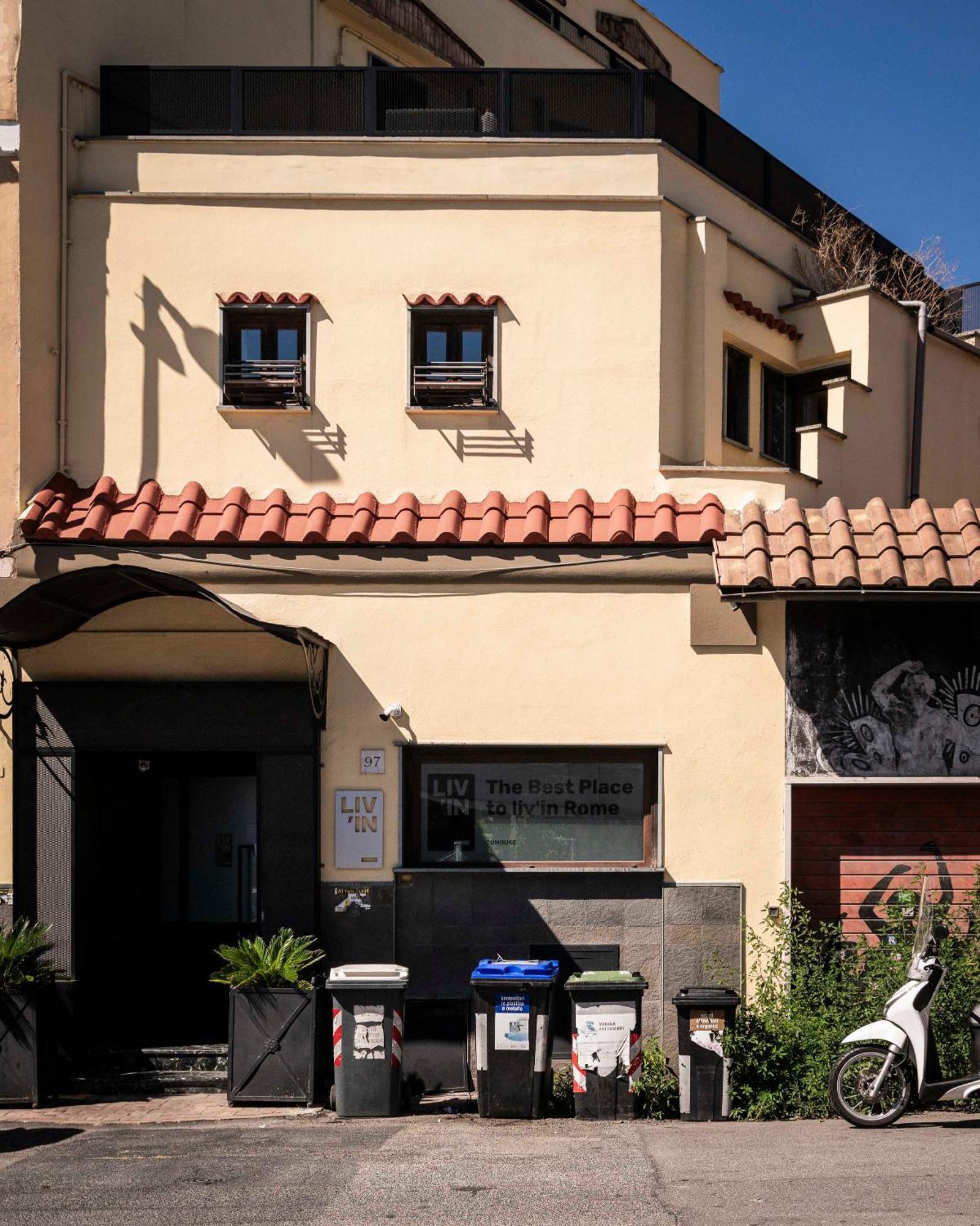 Zen Guest House Liv'In San Lorenzo ローマ エクステリア 写真